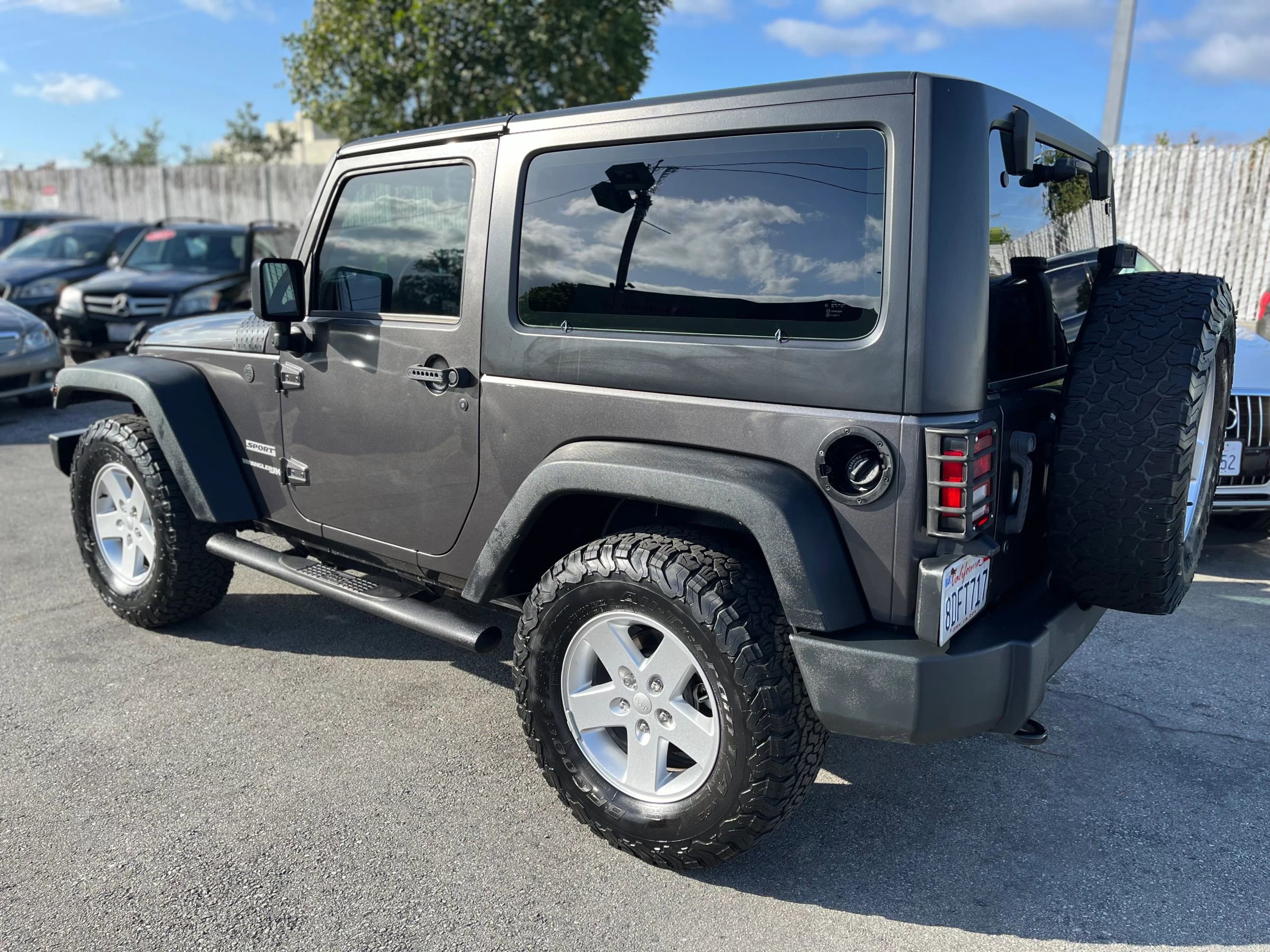 Used 2018 Jeep Wrangler Sport AWD/4WD image 5