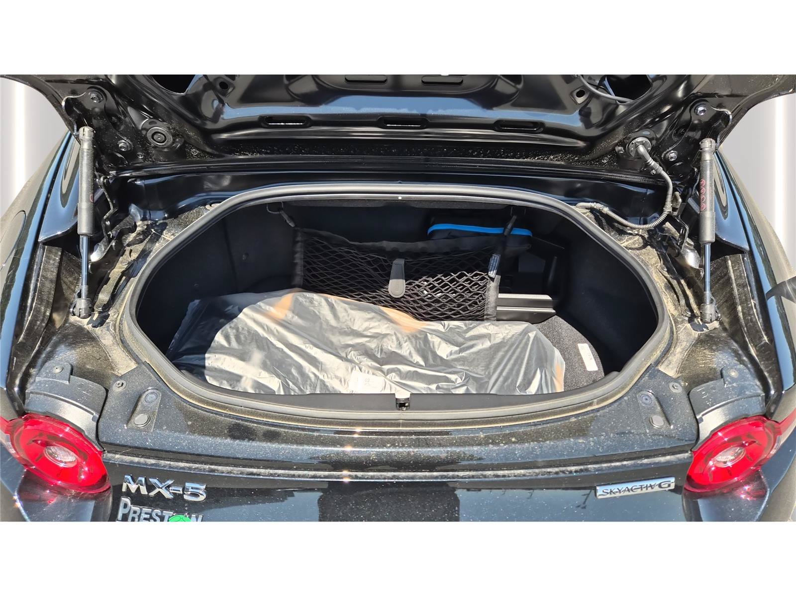 New 2026 MAZDA MX-5 Miata RF Grand Touring w/ Appearance Package RWD image 9