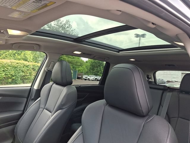 Used 2025 Subaru Ascent Limited w/ Popular Package #2 AWD/4WD image 16