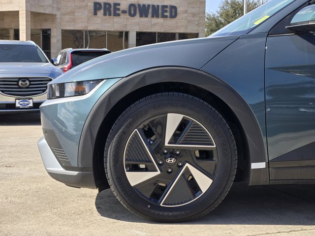 Certified 2025 Hyundai Ioniq 5 SEL image 10