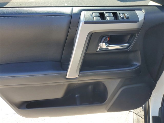 Used 2021 Toyota 4Runner SR5 Premium image 8