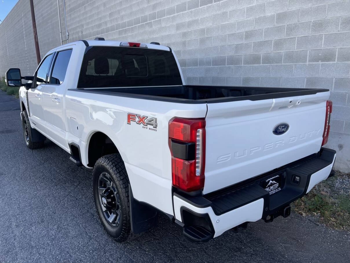 Used 2023 Ford F350 Lariat w/ Lariat Ultimate Package AWD/4WD image 6