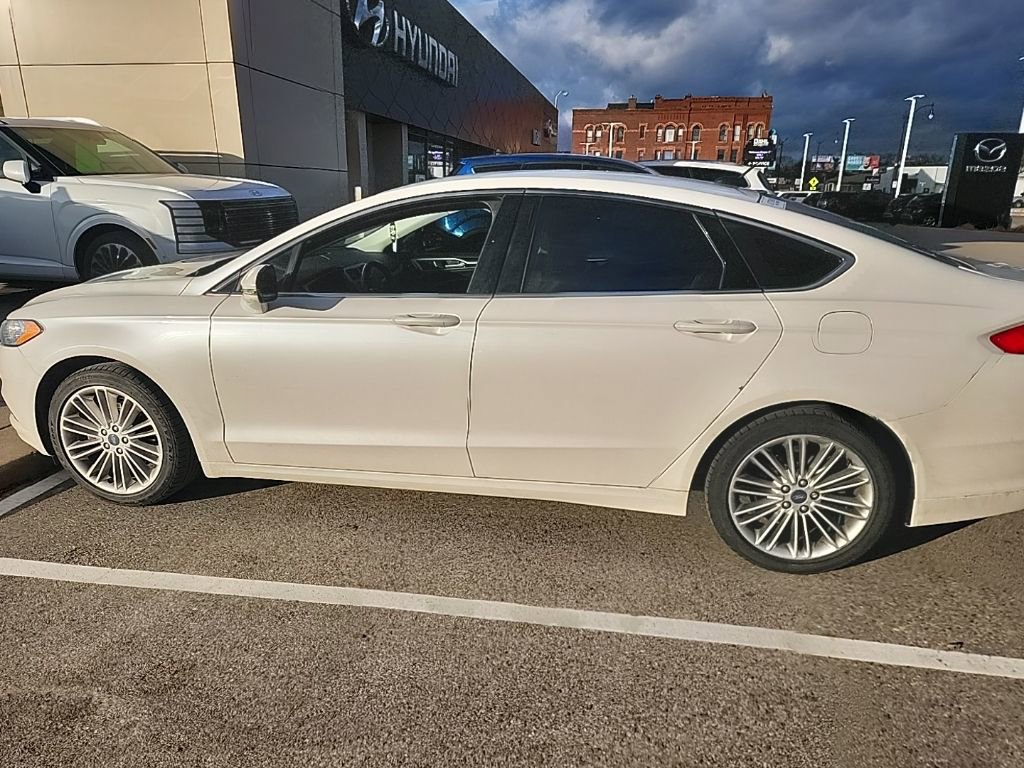 Used 2015 Ford Fusion SE w/ Equipment Group 202A image 8
