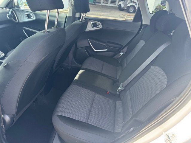 Used 2020 Kia Soul LX image 9