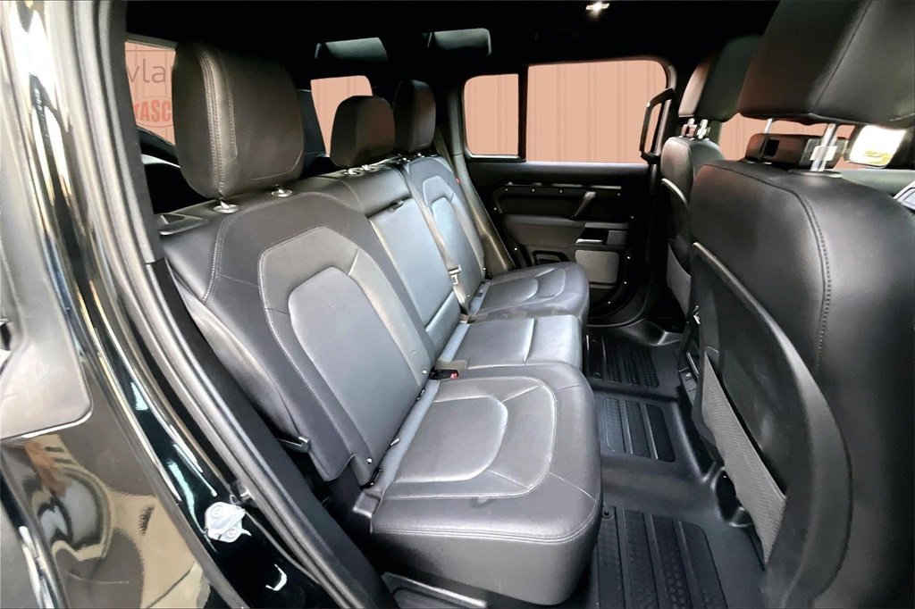 Used 2023 Land Rover Defender 110 X-Dynamic SE image 25