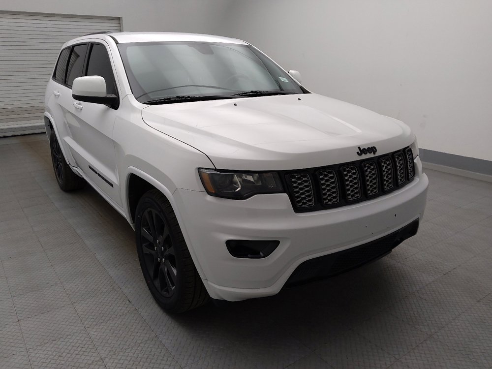Used 2019 Jeep Grand Cherokee Altitude RWD image 13