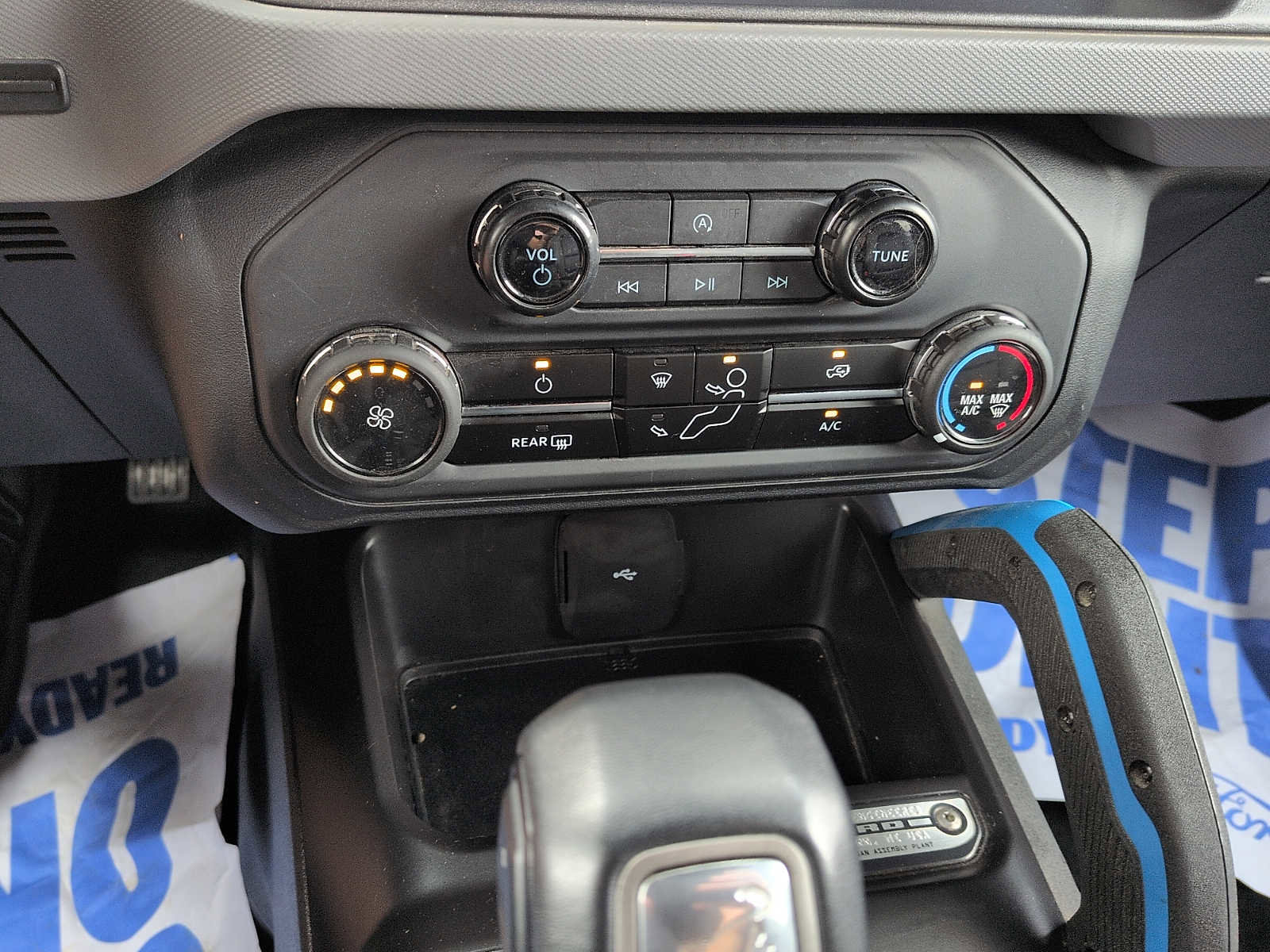 Used 2024 Ford Bronco Black Diamond image 20