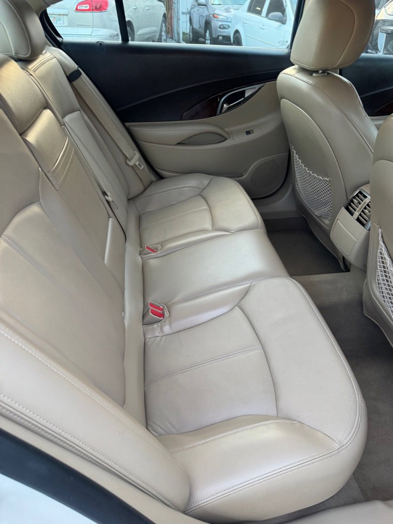 Used 2011 Buick LaCrosse CXL w/ Driver Confidence Package FWD image 11