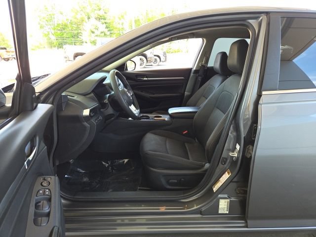 Used 2022 Nissan Altima 2.5 SV FWD image 16