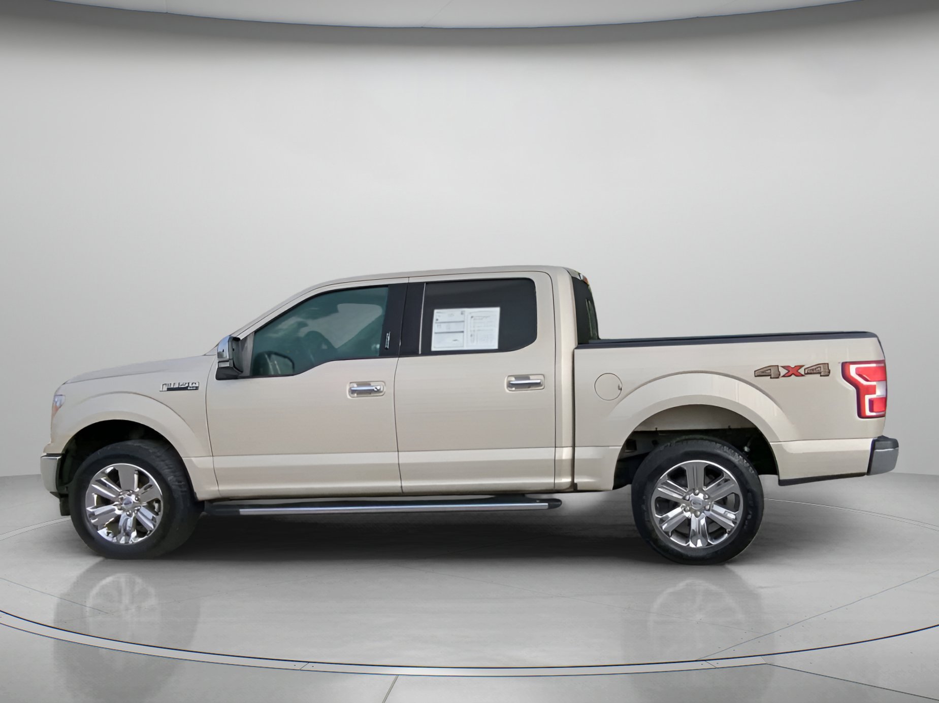 Certified 2018 Ford F150 XLT w/ Equipment Group 302A Luxury image 16