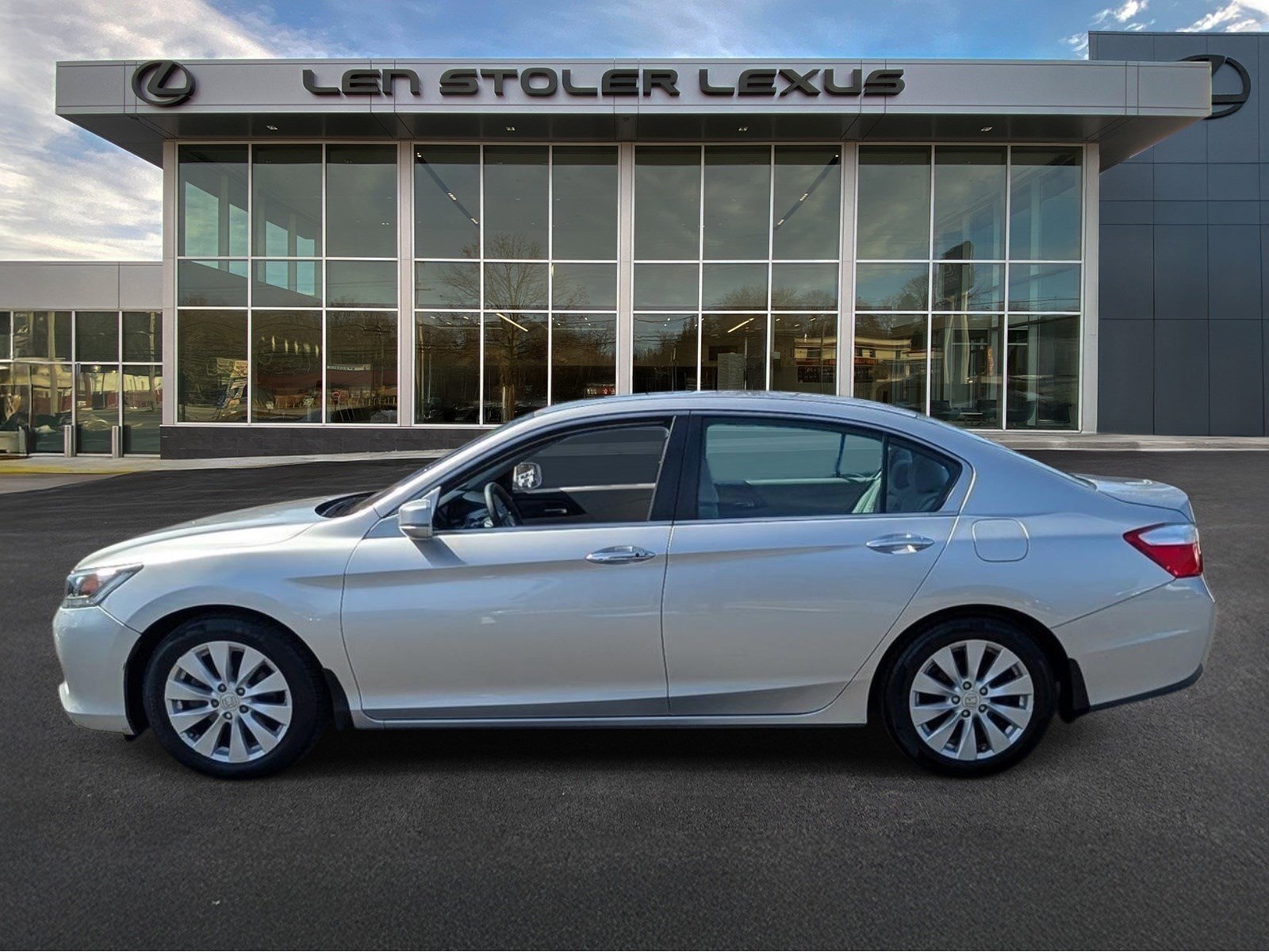 Used 2015 Honda Accord EX image 6