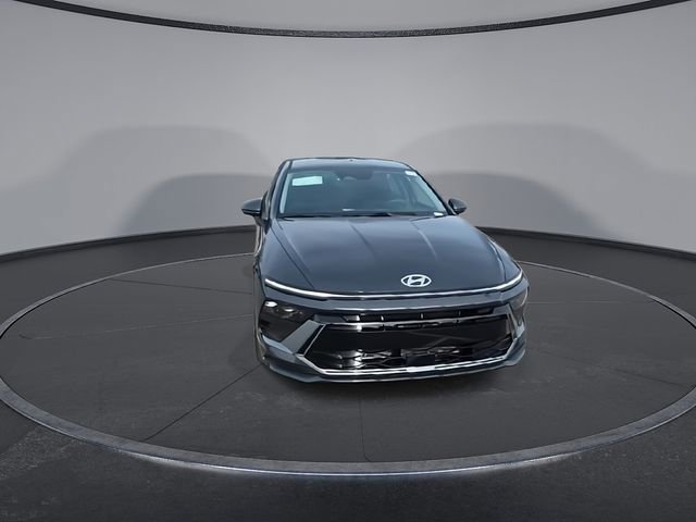 New 2026 Hyundai Sonata SE FWD image 3