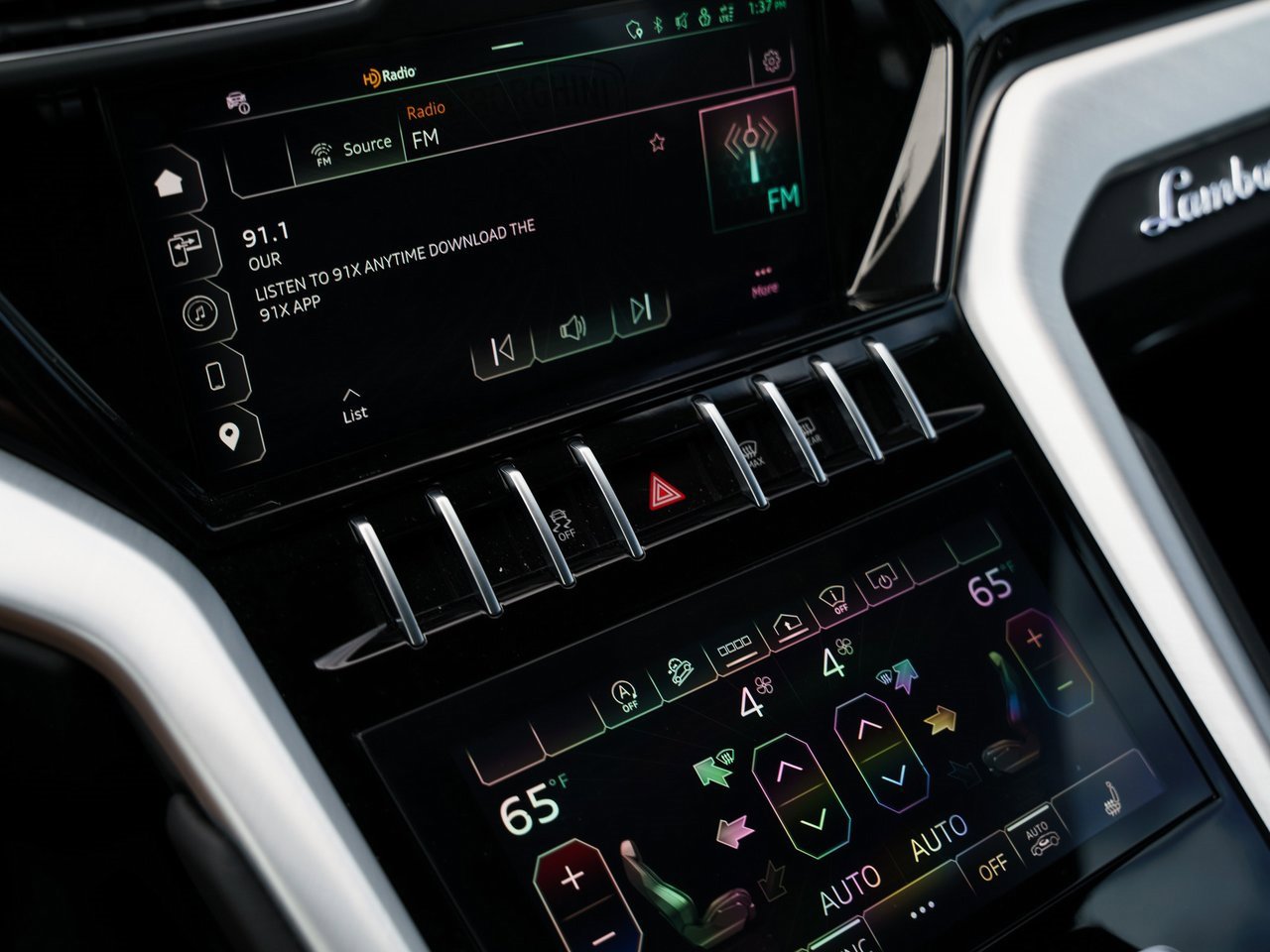 Used 2023 Lamborghini Urus S image 11