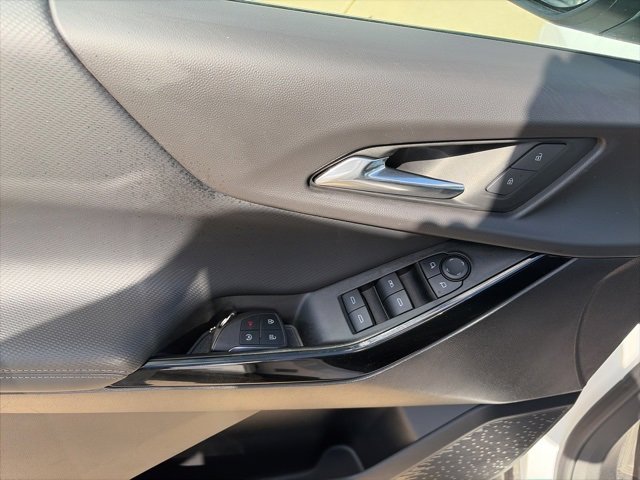 Used 2025 Chevrolet Equinox LT image 17