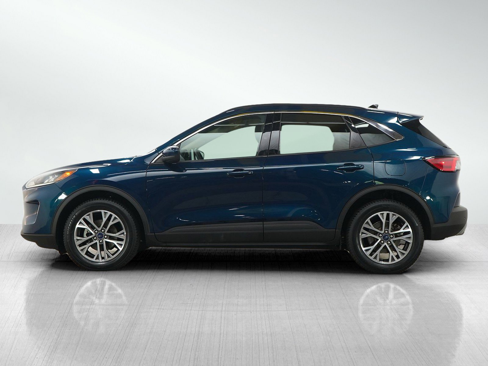 Used 2020 Ford Escape SEL AWD/4WD image 2