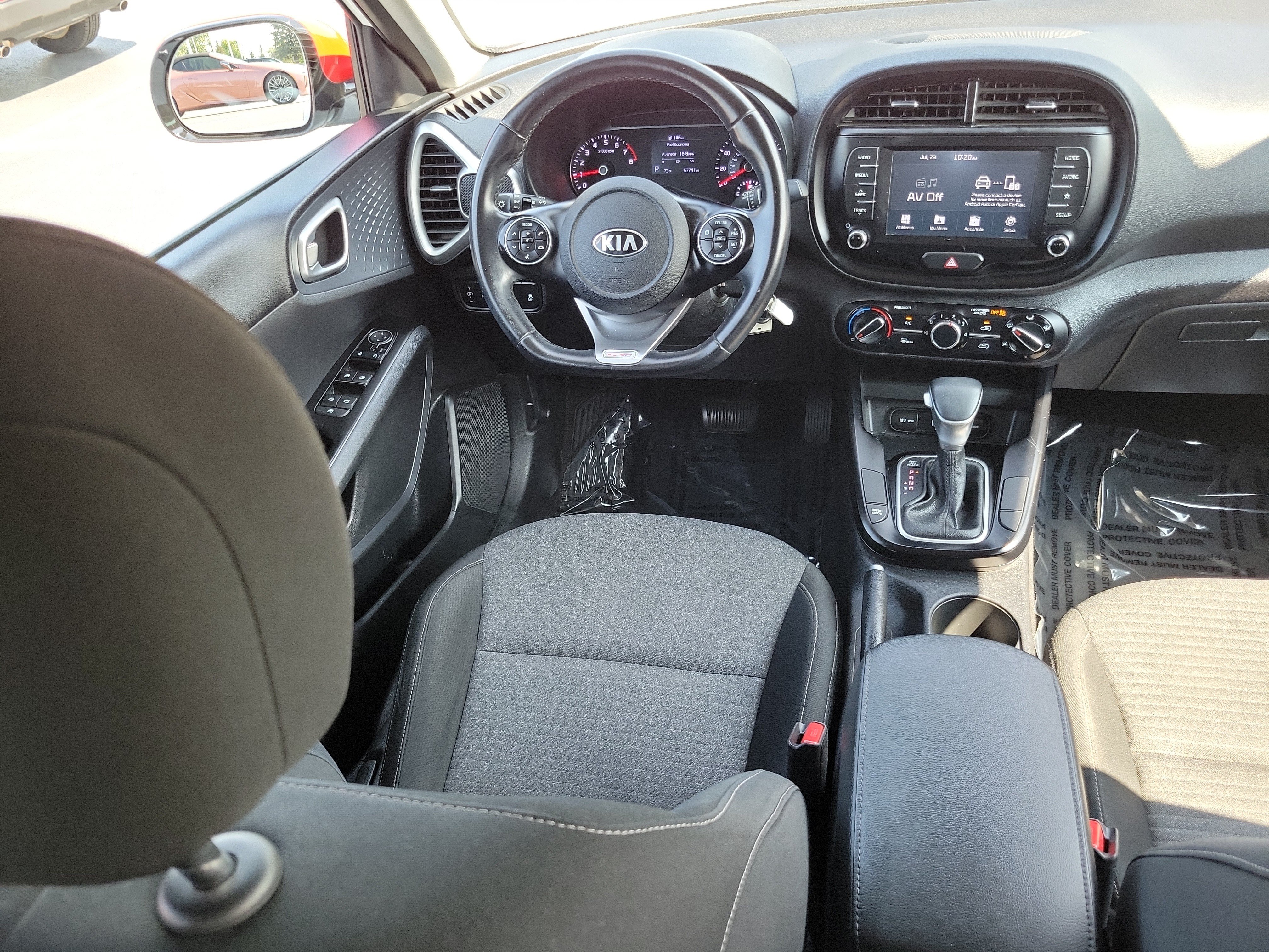 Used 2020 Kia Soul GT-Line FWD image 16