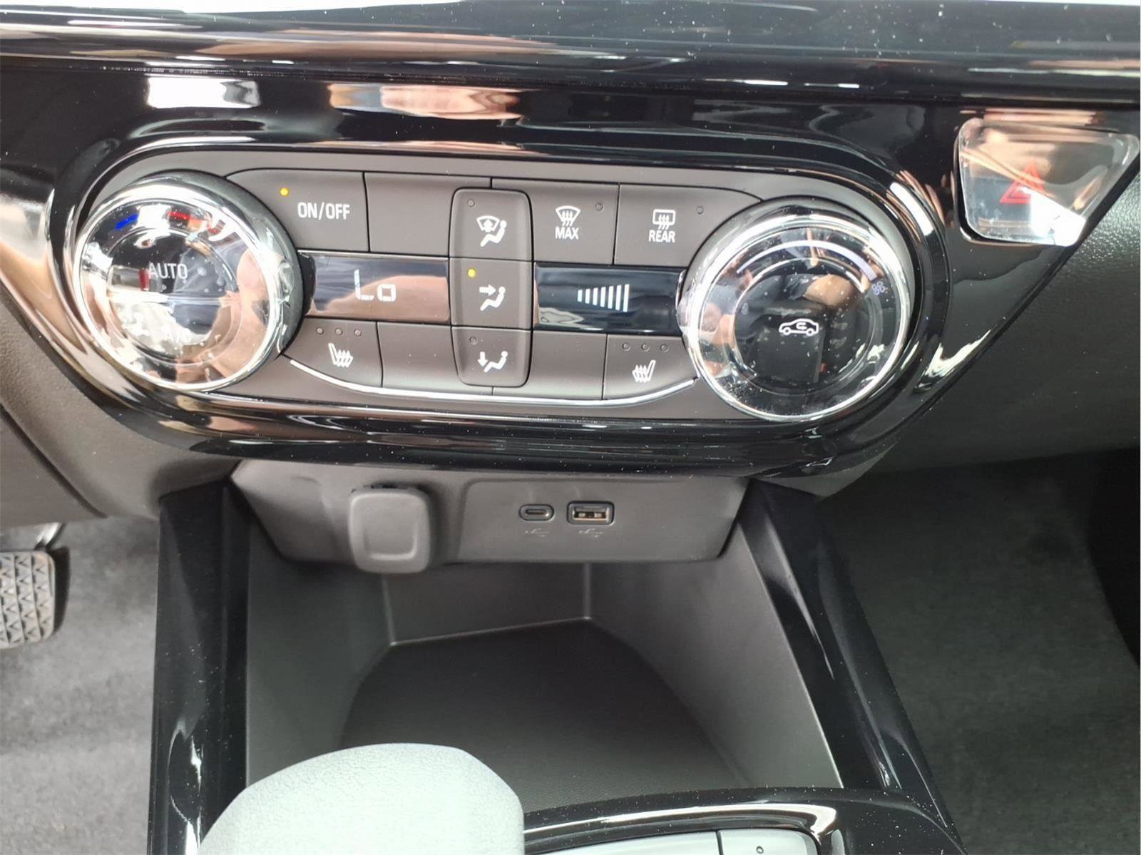 New 2026 Chevrolet Trax RS w/ Driver Confidence Package FWD image 22