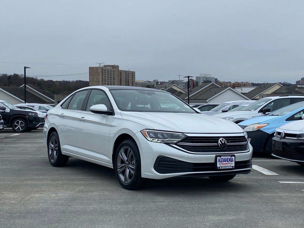 Certified 2023 Volkswagen Jetta SE