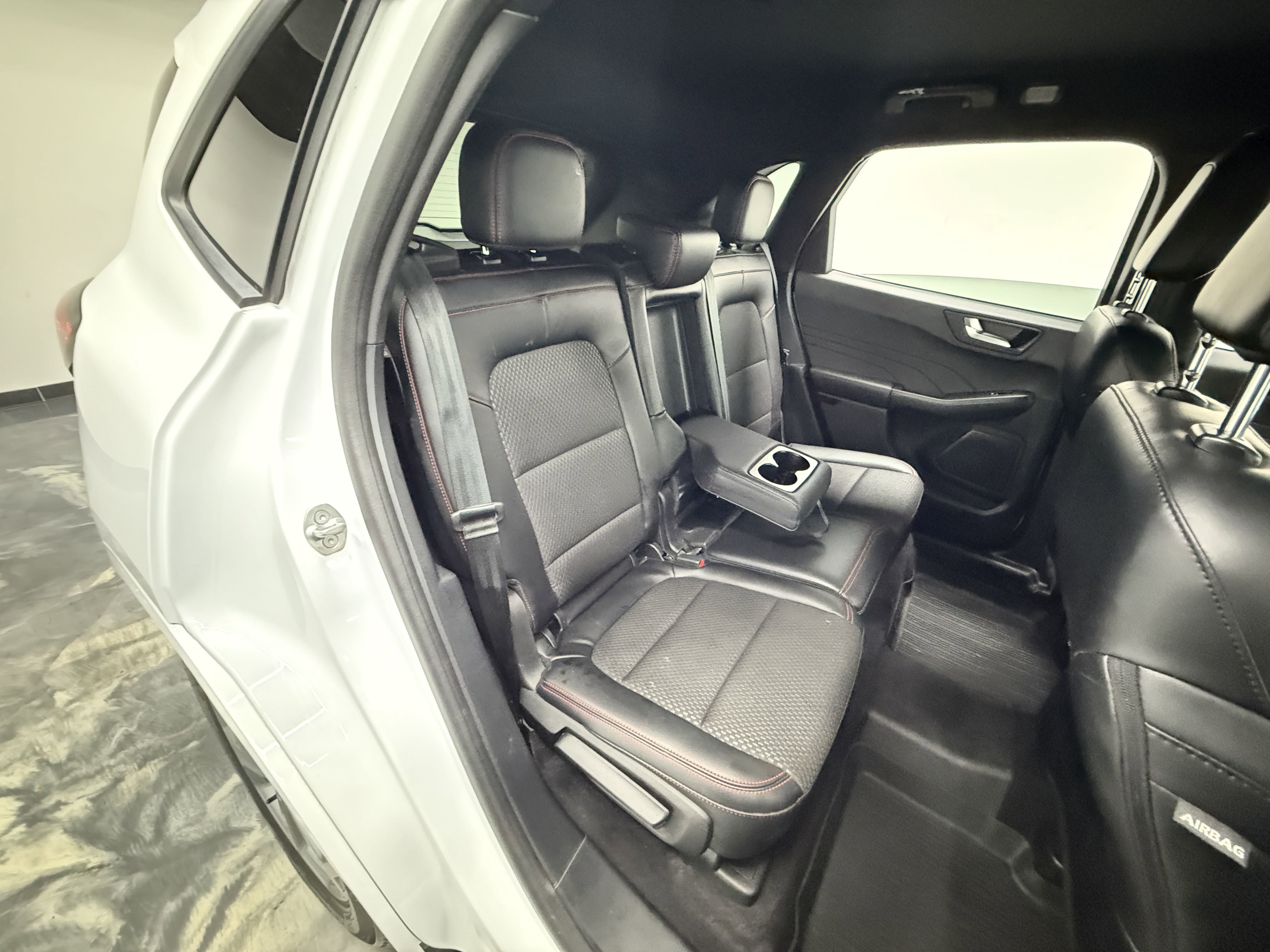 Used 2023 Ford Escape ST-Line image 25