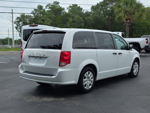 Used 2020 Dodge Grand Caravan SE w/ UConnect Hands-Free Group FWD image 7