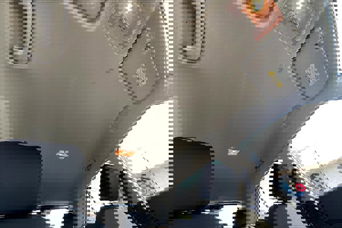 Used 2024 Hyundai Venue SE image 22