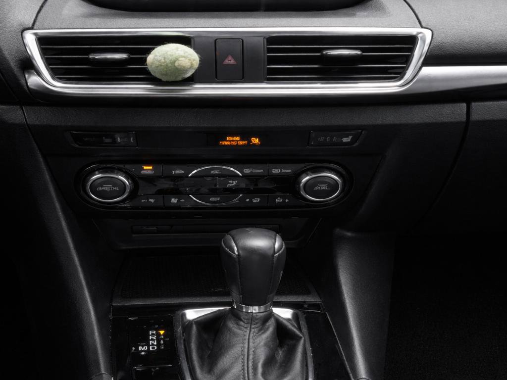 Used 2017 MAZDA MAZDA3 Grand Touring FWD image 19