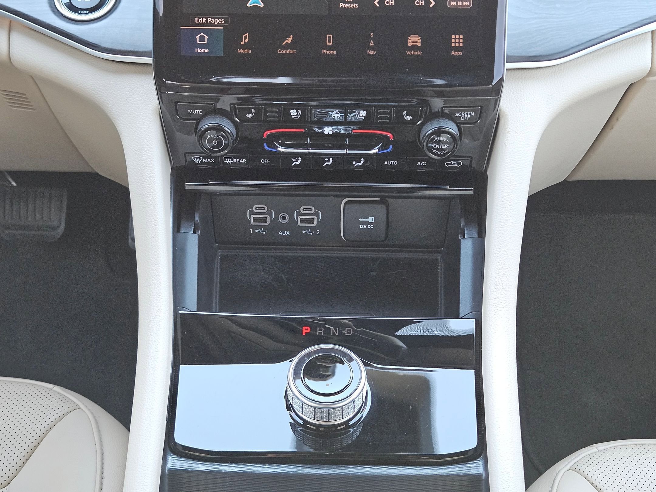 Certified 2024 Jeep Grand Cherokee Limited w/ Luxury Tech Group II image 19