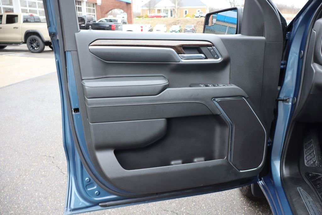 Used 2024 GMC Sierra 1500 Elevation image 9