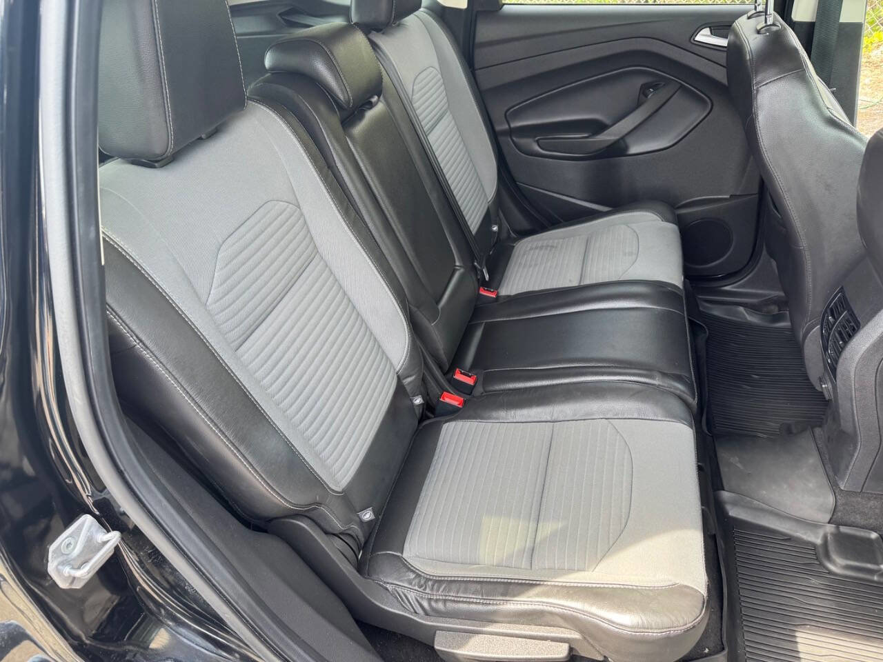 Used 2018 Ford Escape SE w/ SE Sport Appearance Package image 11
