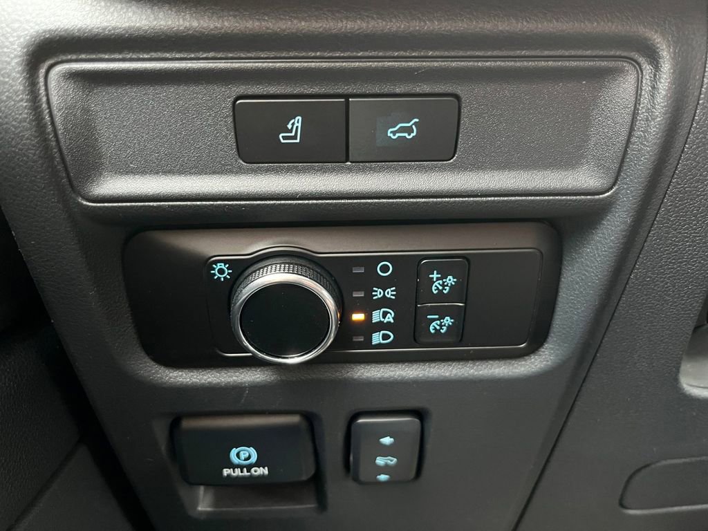 Certified 2023 Ford Expedition Max XLT image 17