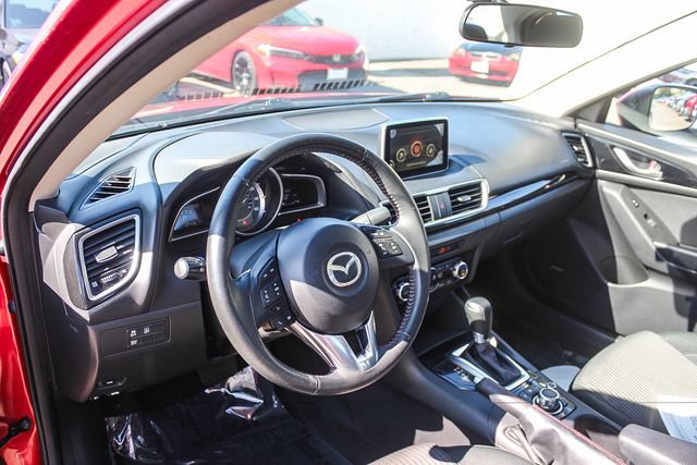 Used 2014 MAZDA MAZDA3 i Touring w/ Technology Package FWD image 22