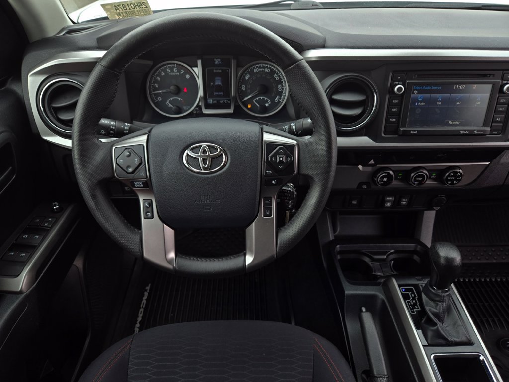 Used 2018 Toyota Tacoma SR5 RWD image 14