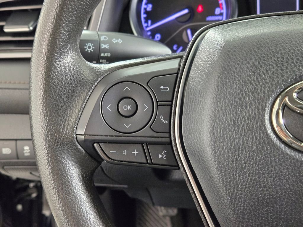 Used 2020 Toyota Camry LE FWD image 26