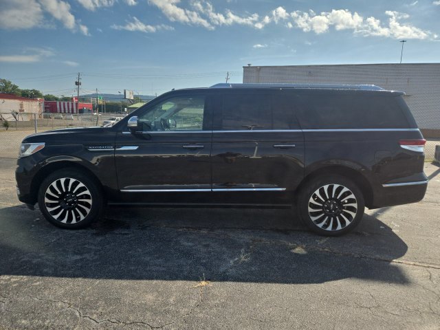 Used 2024 Lincoln Navigator L Black Label AWD/4WD image 5