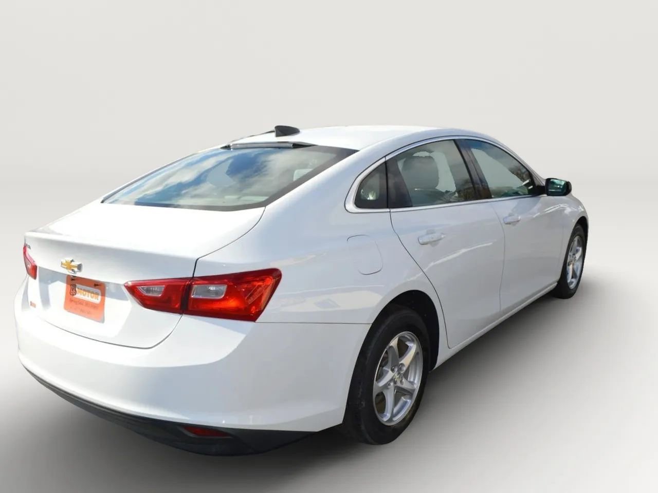 Used 2017 Chevrolet Malibu LS FWD image 9