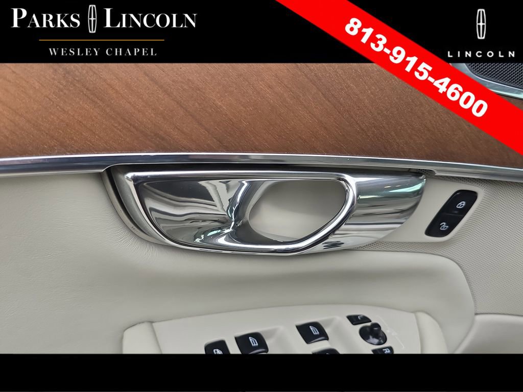 Used 2016 Volvo XC90 T6 Inscription w/ Vision Package AWD/4WD image 19