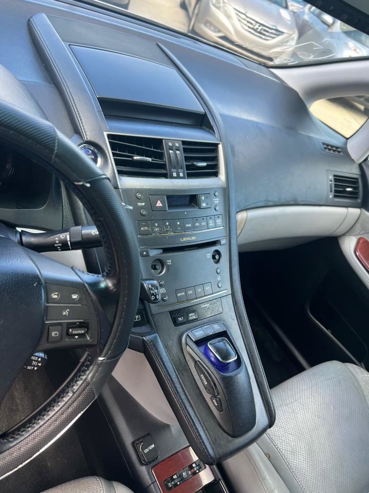 Used 2010 Lexus HS 250h FWD image 9