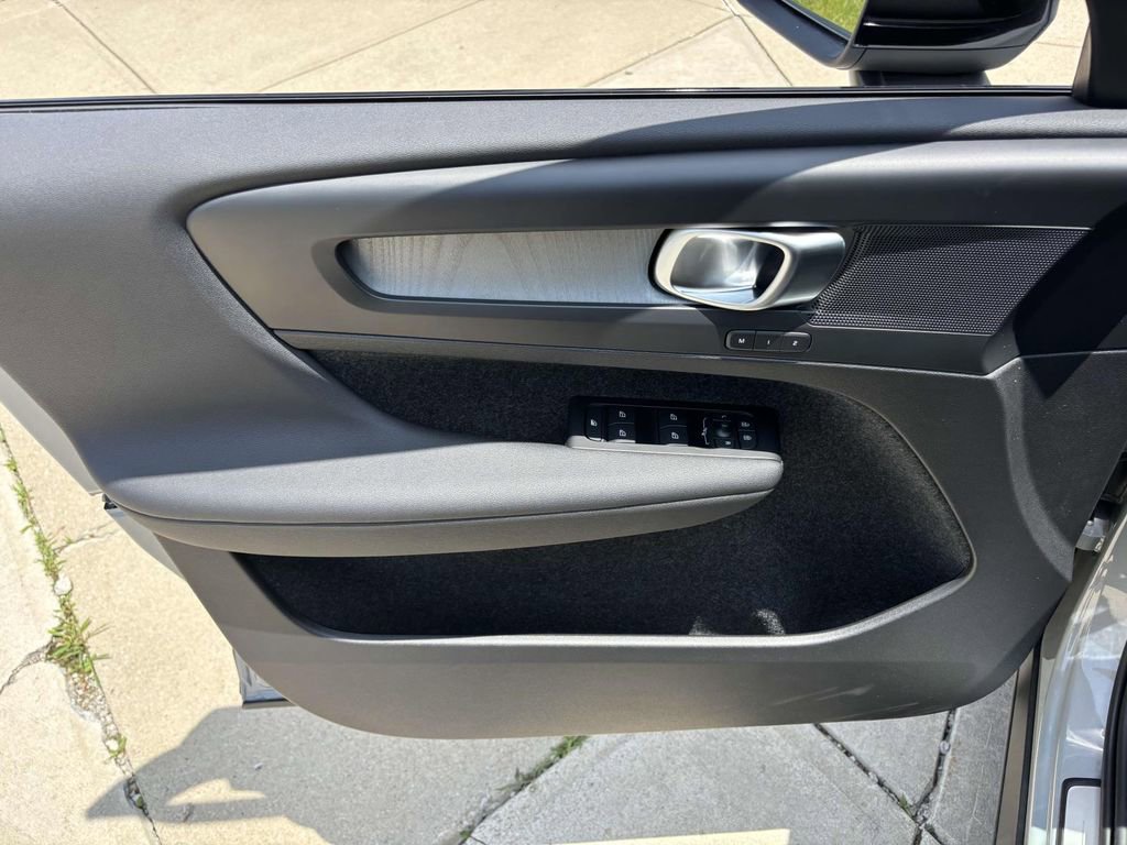 New 2026 Volvo XC40 B5 Plus w/ Protection Package Premier image 11