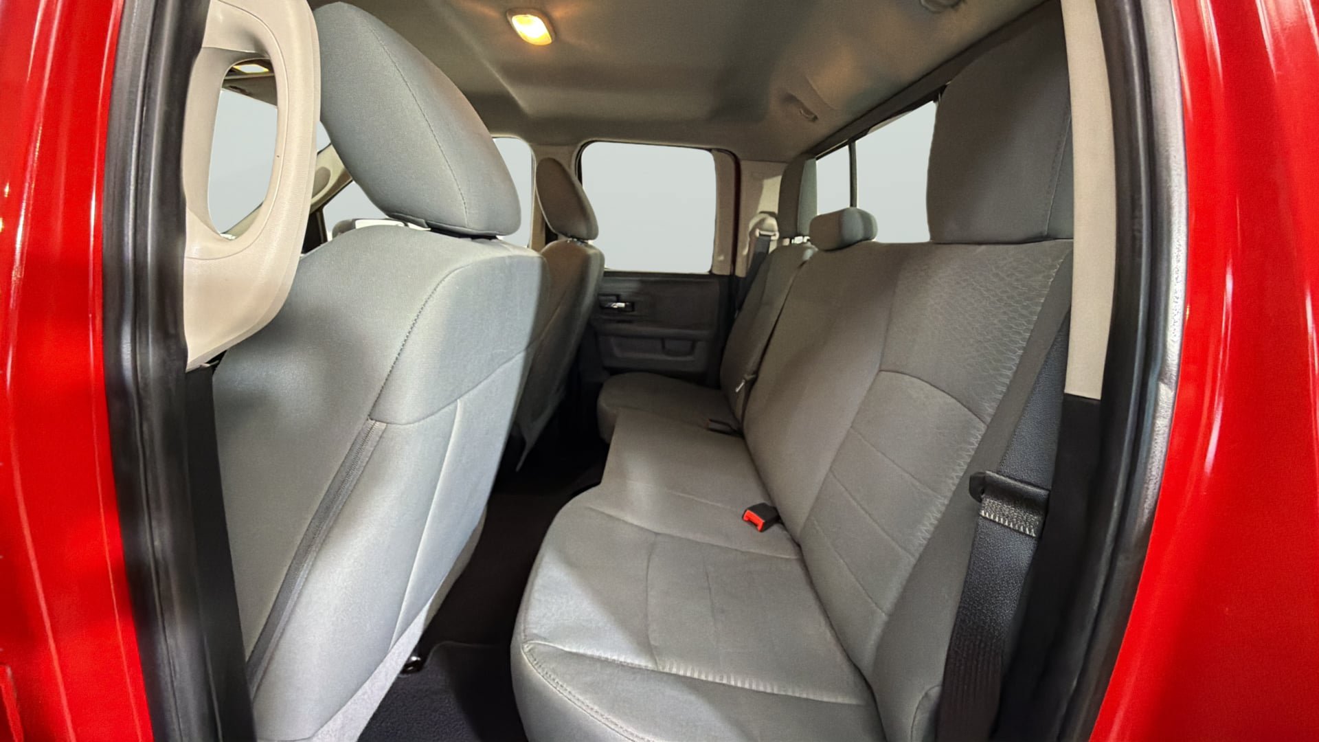 Used 2014 RAM 1500 Classic SLT RWD image 33