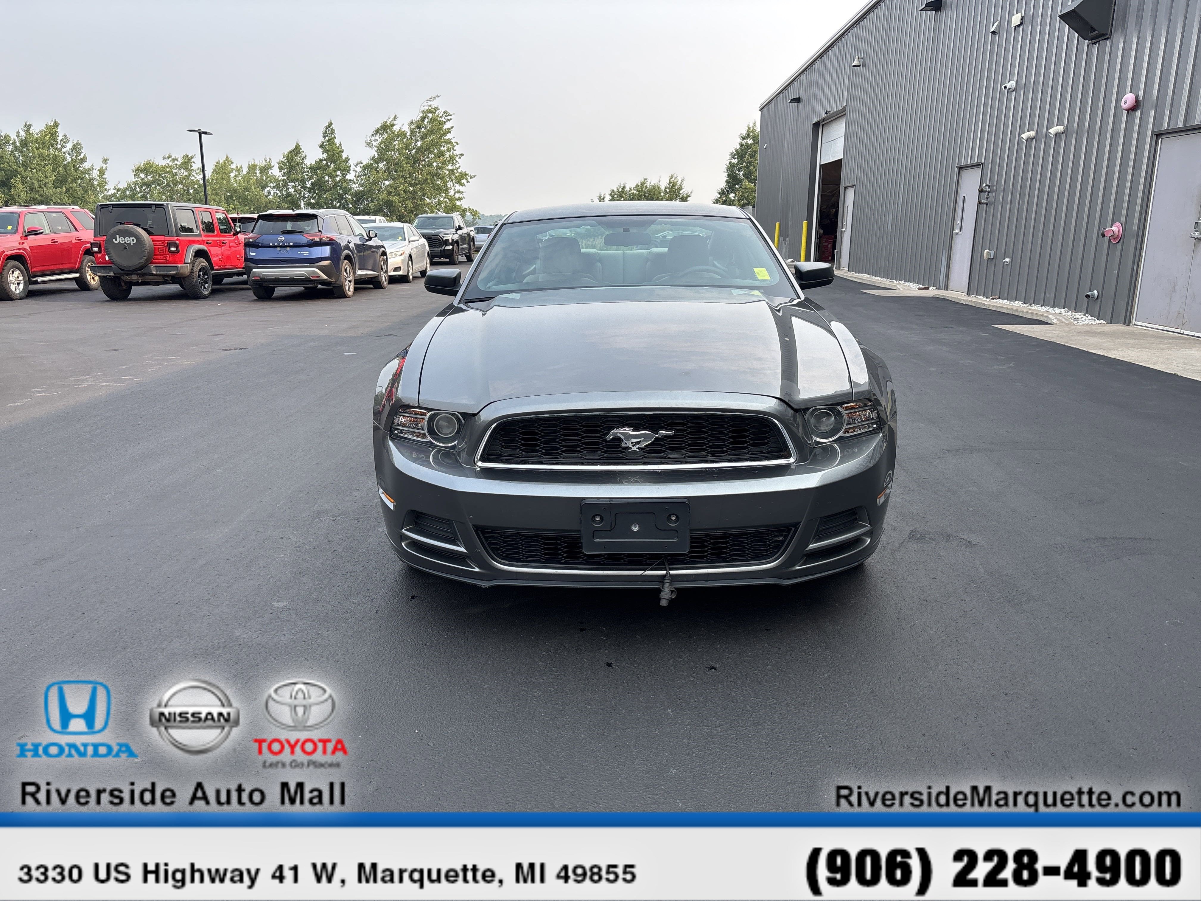 Used 2013 Ford Mustang Coupe image 2