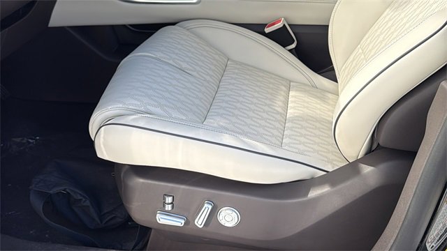 New 2026 Lincoln Nautilus Black Label image 17