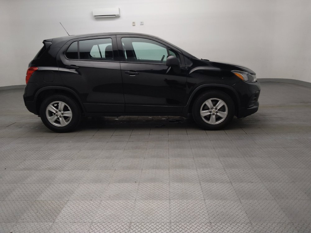 Used 2020 Chevrolet Trax LS FWD image 11