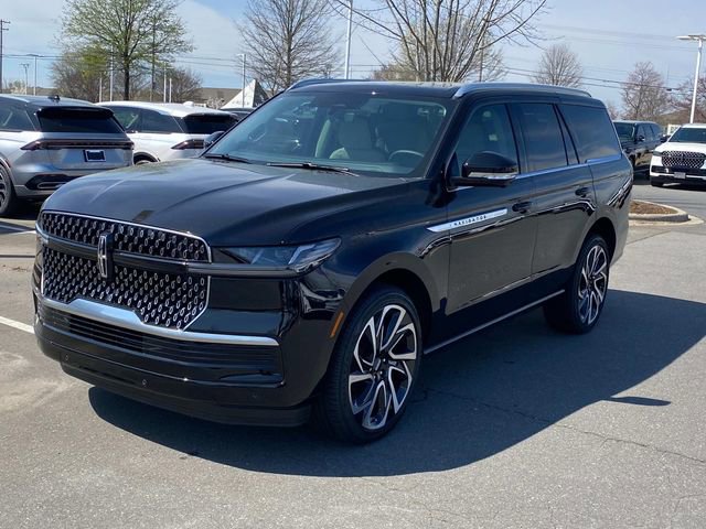 New 2026 Lincoln Navigator Reserve AWD/4WD image 3