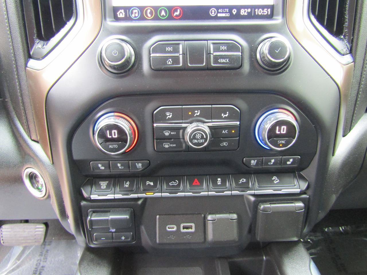 Used 2021 Chevrolet Silverado 2500 High Country w/ Z71 Off-Road Package AWD/4WD image 20