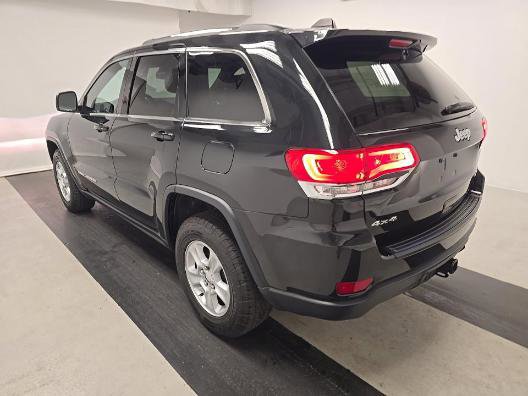 Used 2016 Jeep Grand Cherokee Laredo w/ Security & Convenience Group AWD/4WD image 2