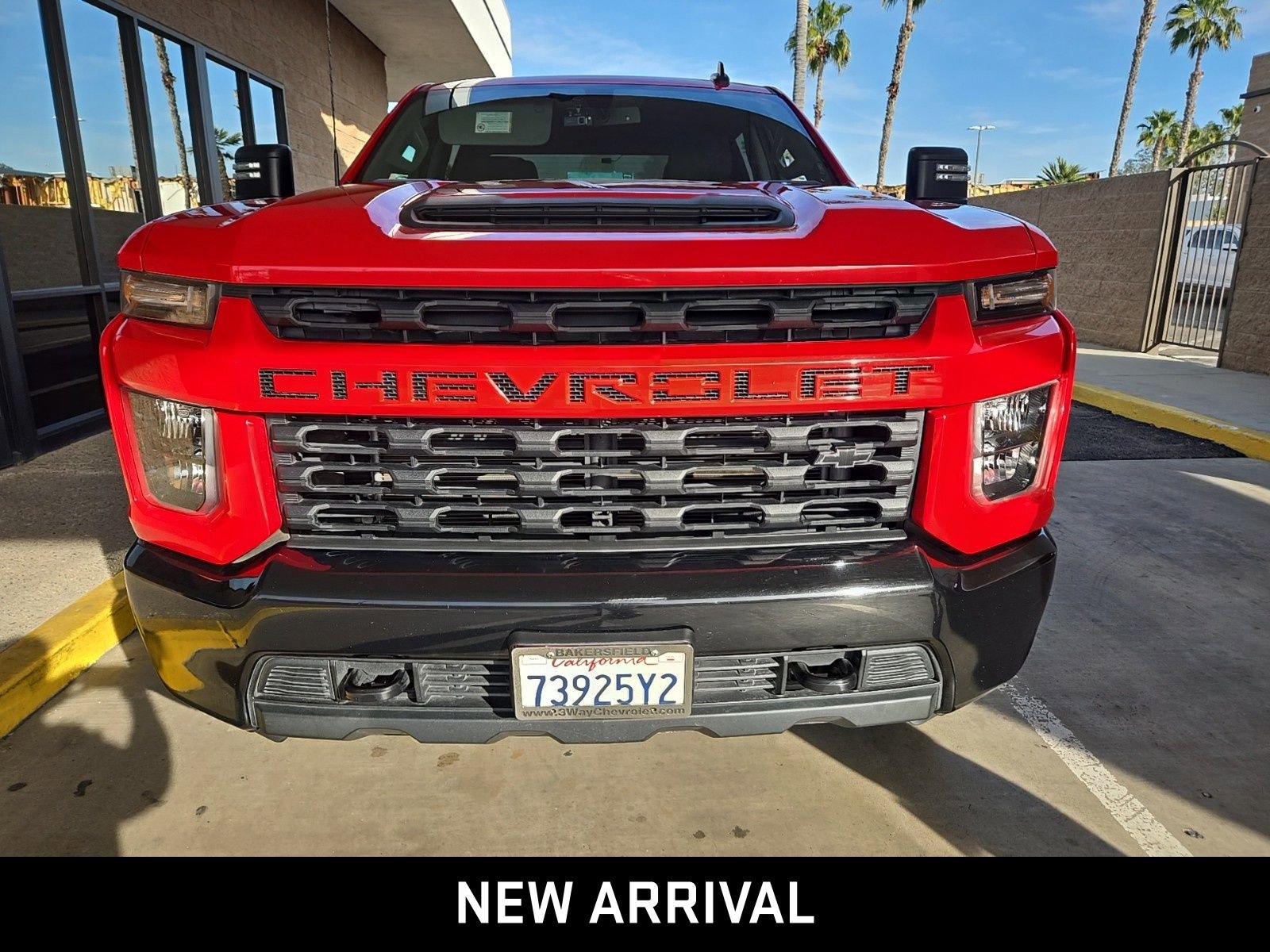 Used 2020 Chevrolet Silverado 2500 Custom w/ Custom Value Package image 2