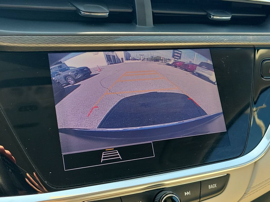 Used 2020 Buick Encore GX Essence FWD image 27