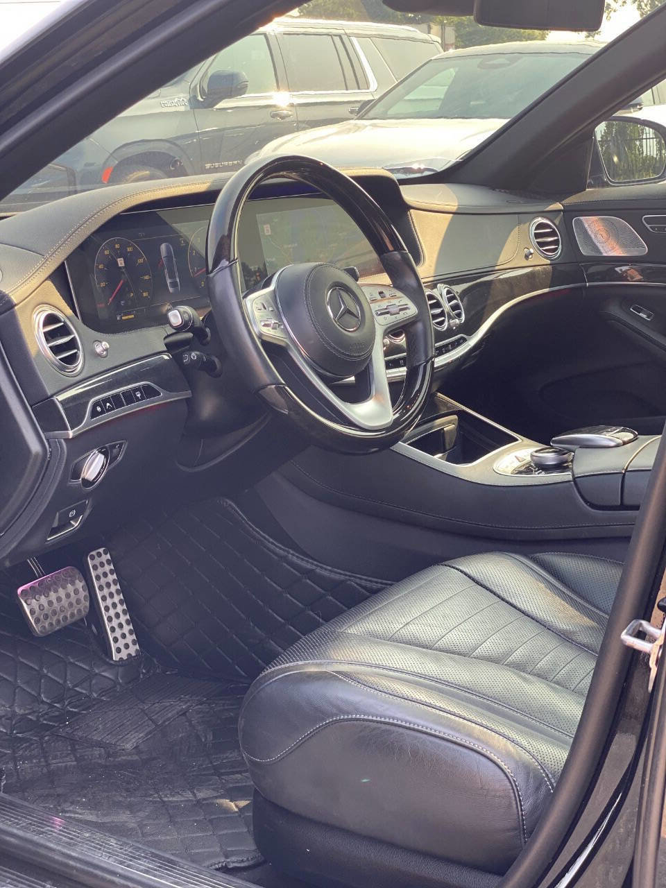 Used 2020 Mercedes-Benz S 560 4MATIC Sedan image 12