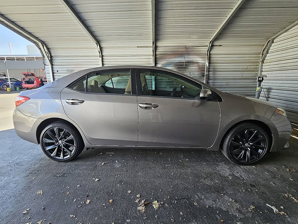 Used 2014 Toyota Corolla LE w/ Driver Convenience Package image 11