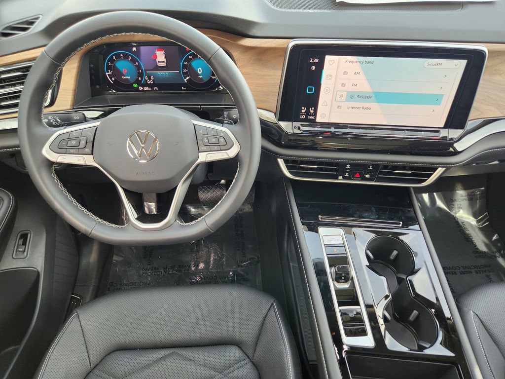 New 2026 Volkswagen Atlas SE image 2